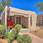 Traditional-Style Adobe Casita - Walk To Dtwn